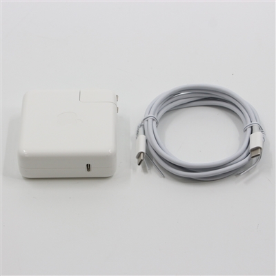 MacBook Pro (13-inch, M1, 2020) / Apple M1 / 16GB / SSD 1TB / US英字キーボード