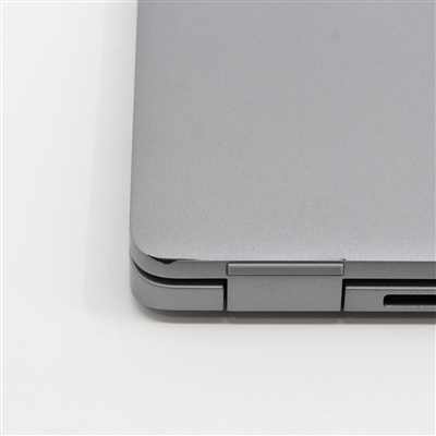 Latitude 5350 / 13.3インチ / Core Ultra 5 135U / 最大4.4GHz / 16GB / SSD 256GB