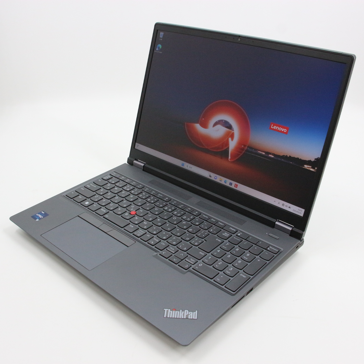 ThinkPad P16 Gen1 / 16インチ / 16コア Core i7-12850HX / 最大4.8GHz / 64GB / SSD 512GB