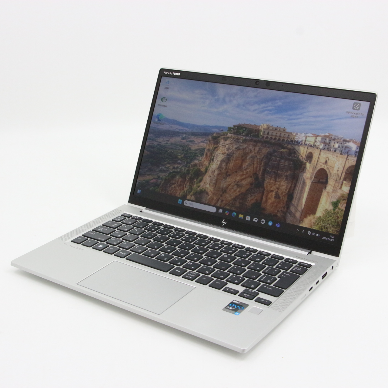 EliteBook 830 G8 / 13.3インチ / Core i5-1135G7 / 2.4GHz / 16GB / SSD 256GB