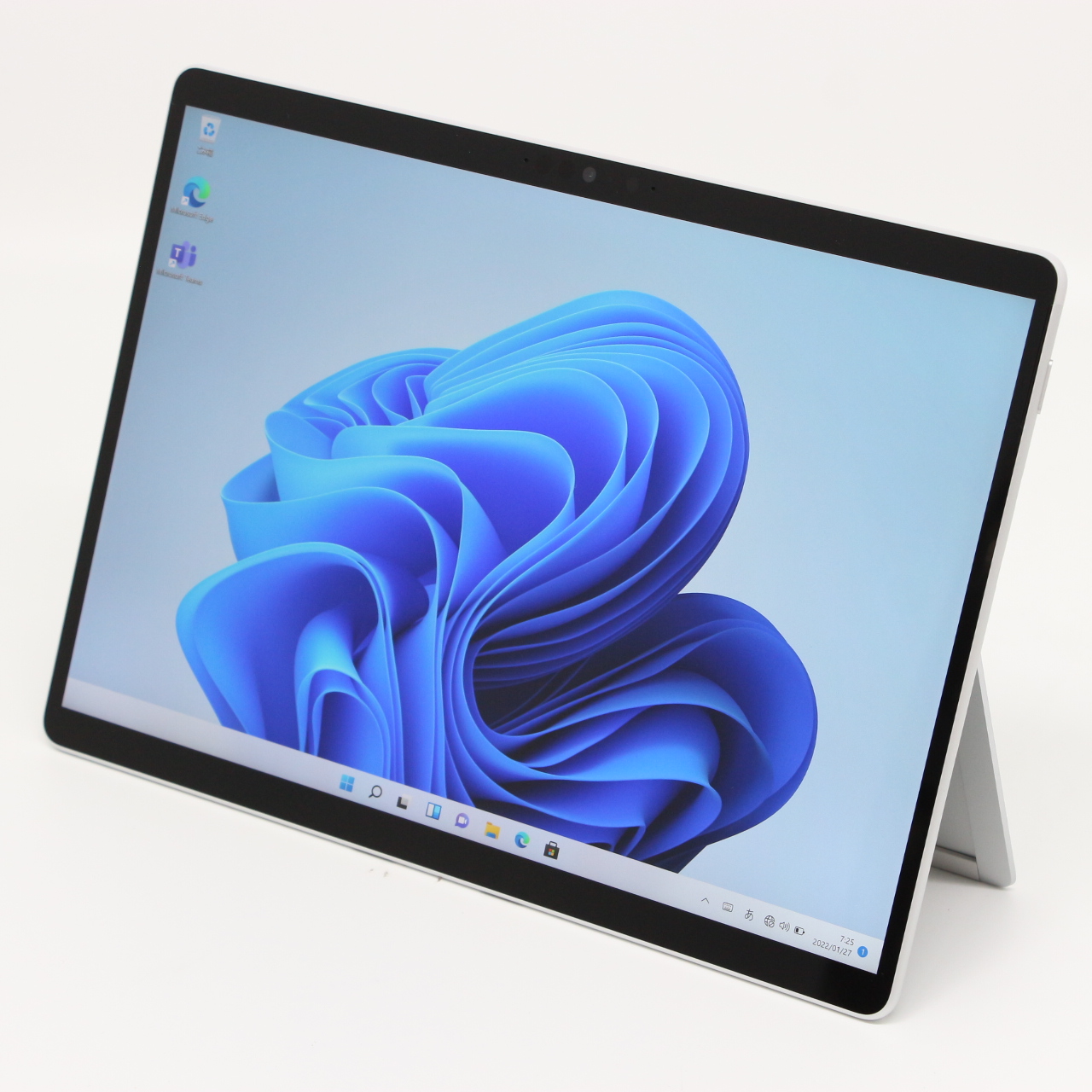 Surface Pro 8 LTE Advanced / 13インチ / Core i5-1145G7 / 最大4.4GHz / 16GB / SSD 256GB